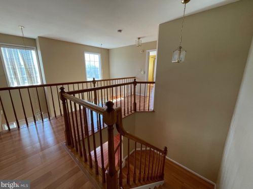 12 Colebrook Ct, Princeton NJ 08540-7050 exterior