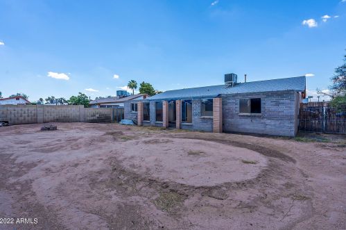 4741 Burgess Ln, Phoenix AZ  85042-5327 exterior