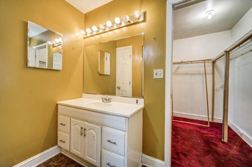 9 Candler Rd, Atlanta GA exterior