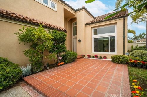 2235 Northup Dr, Tustin, CA 92782-1028