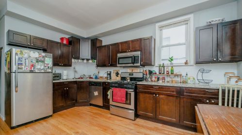 3133 Lyndale St, Chicago IL 60647-2823 exterior