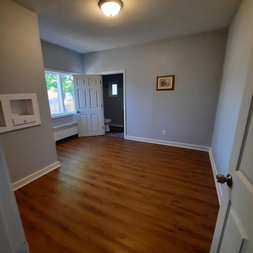 9807 Sarasota Pl, Milwaukee WI 53222-1413 exterior