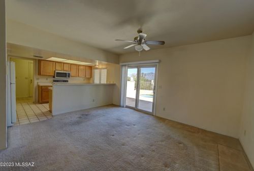 4670 Paseo De Los Cerritos, Tucson AZ 85745-9552 exterior