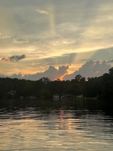 955 Lake Dr, Lithonia GA  30039-5747 exterior