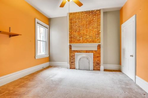 373 44 St, Pittsburgh PA 15201-1137 exterior