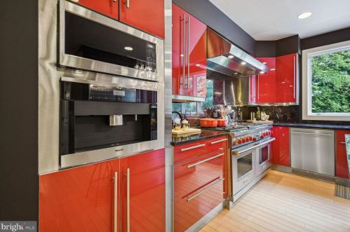 9906 Avenel Farm Dr, Rockville MD 20854-5410 exterior