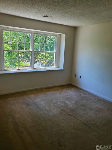 427 Edpas Rd, New Brunswick NJ 08901-3818 exterior