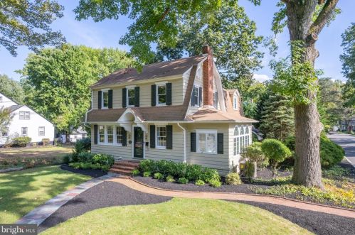 400 Beechwood Ave, Tavistock NJ 08033-1105 exterior