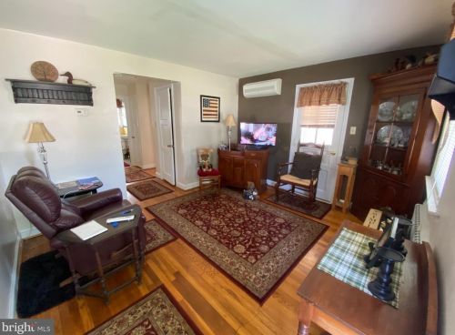 41 Lee St, Pilesgrove NJ 08098-1272 exterior