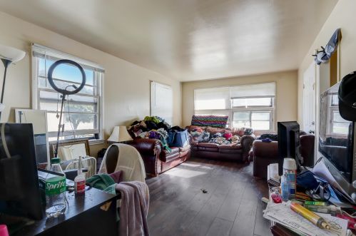 5053 46th St, Milwaukee, WI 53218-0044