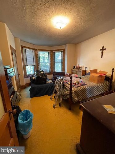 4515 8th St, Philadelphia PA 19140-1343 exterior