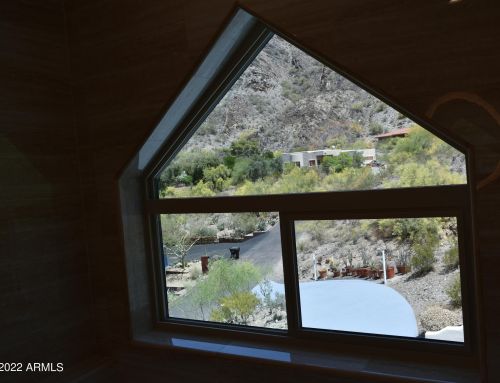 1825 Cinnabar Ave, Phoenix AZ  85020-1916 exterior