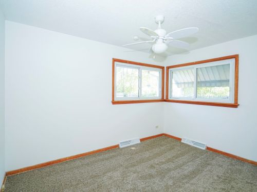 1200 Brookside Ave, Waukegan IL 60085-3721 exterior