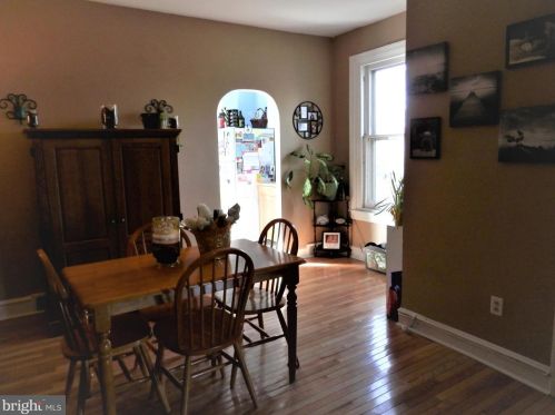 113 Walnut Ave, Ardmore PA 19003-2104 exterior