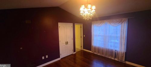 73 Prince St, Littlestown PA 17340-1322 exterior