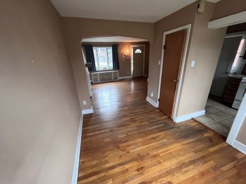 4014 Beechwood Blvd, Pittsburgh PA  15217-2618 exterior