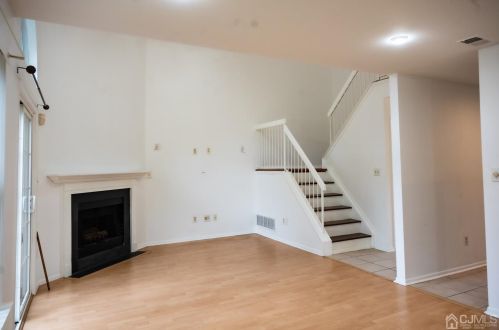 400 Draco Rd, Piscataway NJ 08854-5472 exterior