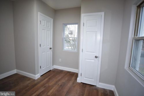 424 Pitman Ave, Trenton NJ  08610-3806 exterior