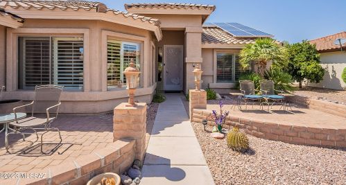 2449 Bluejay Bluff Ln, Green Valley, AZ 85614-5564