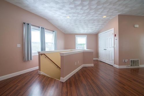 1883 Smith St, Providence RI 02908-1822 exterior