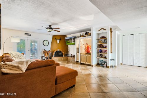 3640 60th St, Phoenix AZ 85018-6708 exterior