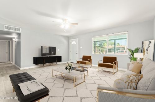 2925 42nd Ave, Phoenix AZ  85019-4323 exterior