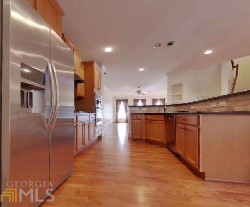 2765 Durham Dr, Atlanta GA  30319-3673 exterior