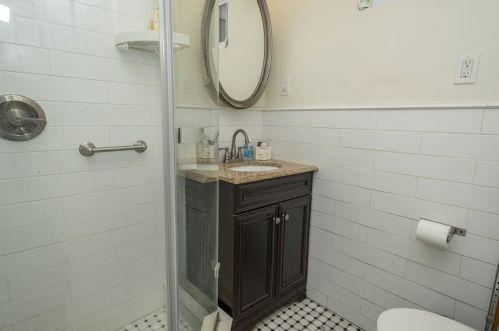 730 St, Union City NJ 07087-2427 exterior