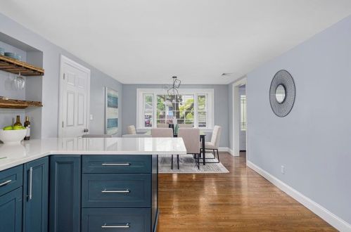 4 Mount Ave, Providence RI  02906-3410 exterior