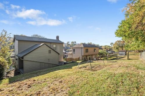 300 Shaler St, Pittsburgh PA  15211-1046 exterior