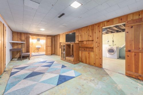 668 Melrose St, Plainwell MI 49080-2207 exterior