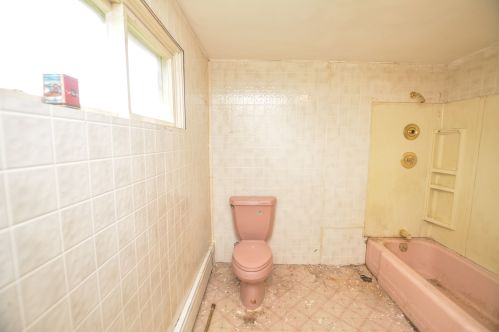 8611 Ramble Rd, Bull Valley IL 60097-8898 exterior