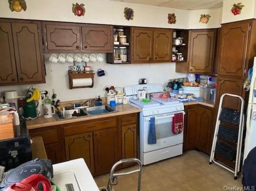 339 Church St, Poughkeepsie NY 12601-4263 exterior