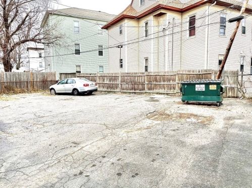 29 Cp St, Worcester MA 01603-2806 exterior