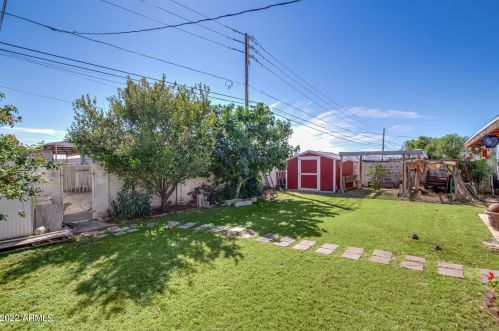 2045 Cholla St, Phoenix AZ 85029-3820 exterior