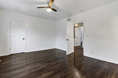 133 Laramie Ave, Chicago IL 60638-3021 exterior