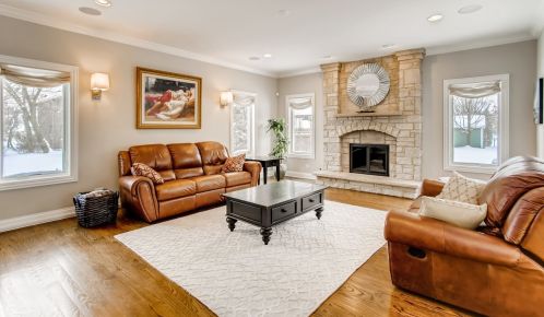 252 Grantley Ave, Elmhurst IL 60126-2237 exterior