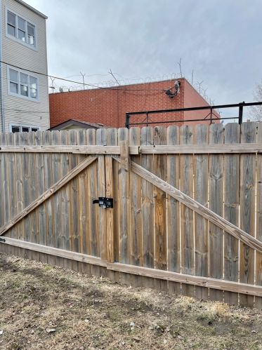 7048 Emerald Ave, Chicago IL 60621-2413 exterior