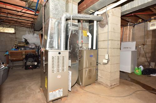 5822 93rd St, Milwaukee WI  53225-2713 exterior