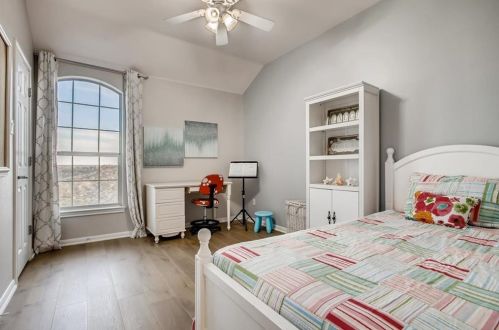 10122 Dianella Ln, Austin TX 78759-3036 exterior