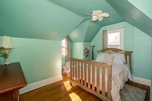 1137 Moorlands Dr, Saint Louis MO 63117-2151 exterior