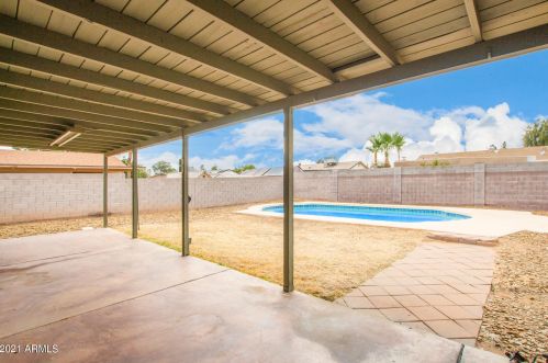 4045 Crocus Dr, Phoenix AZ 85032-5417 exterior