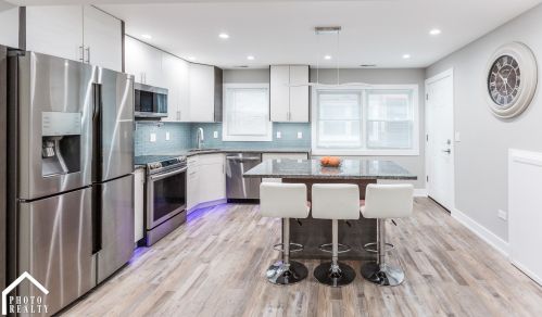 3460 Harlem Ave, Chicago, IL 60634-3652