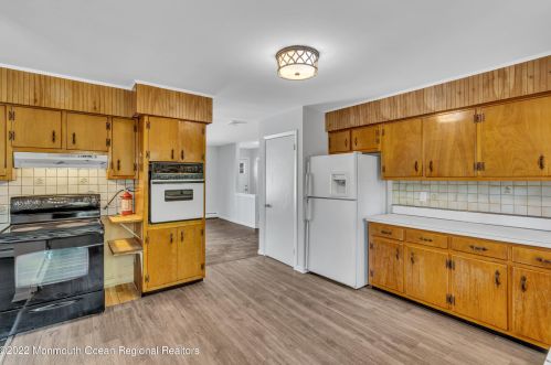 99 Hope Chapel Rd, Jackson Twp NJ 08527-5061 exterior