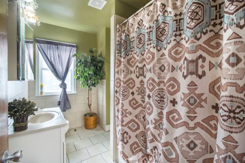 463 Herkimer St, Joliet IL 60432-1811 exterior