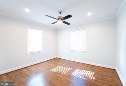 151 Moncure Dr, Alexandria VA 22314-4946 exterior