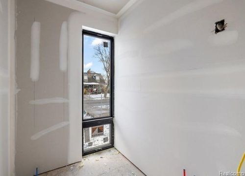 1852 Holland St, Bham MI 48009-6856 exterior