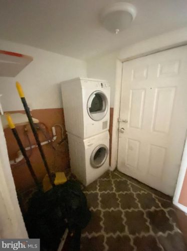 2331 Gerritt St, Philadelphia PA 19147-5821 exterior