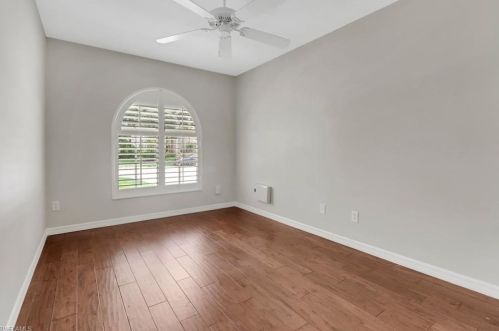 2042 Morning Sun Ln, Naples FL 34119-3323 exterior