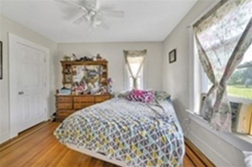 257 Broadway St, Chicopee MA 01020-2604 exterior